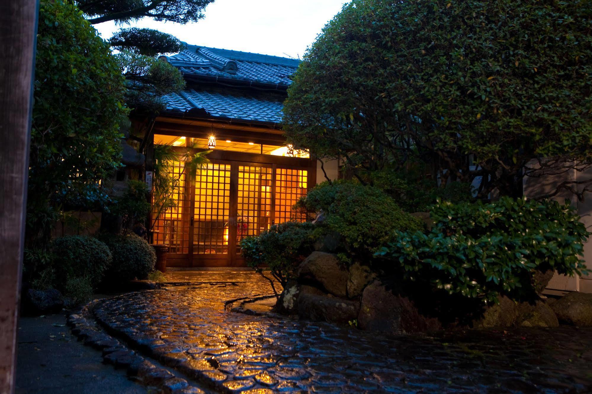 Ryokan Sennari  Beppu Exteriör bild
